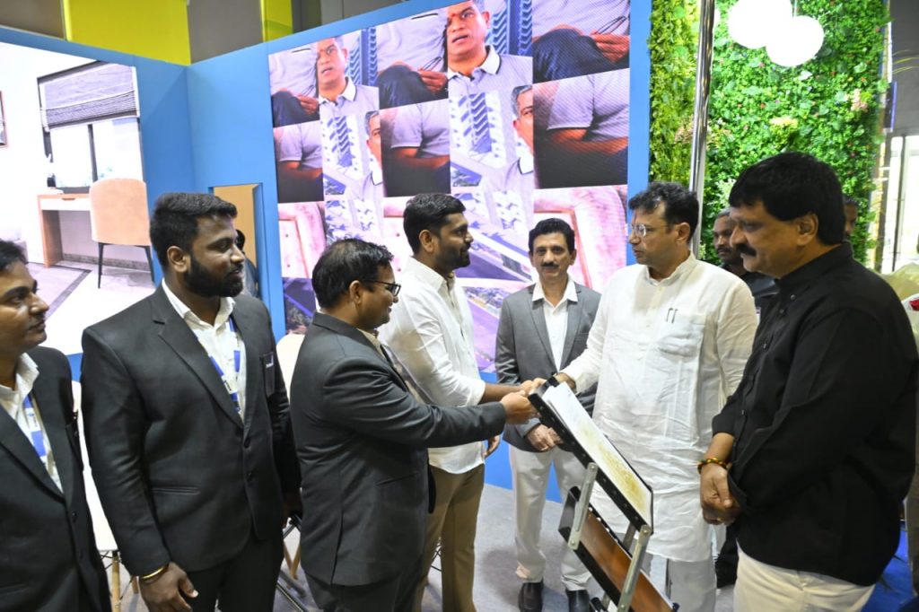 Mega Property Show Hyderabad
Third Edition-Roofandfloor.com