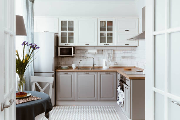 The Perfect Guide to Two-toned Kitchens